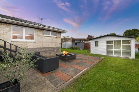 Photo of property in 42 Ray Small Drive, Pahurehure, Papakura, 2113