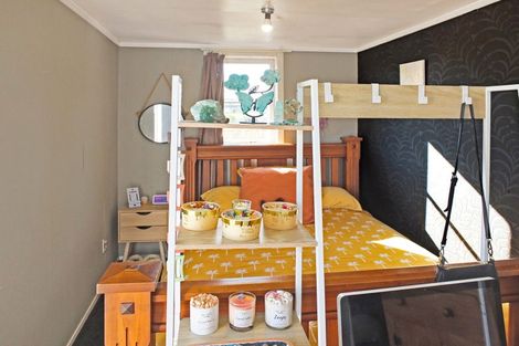 Photo of property in 5 Huia Street, Foxton Beach, Foxton, 4815