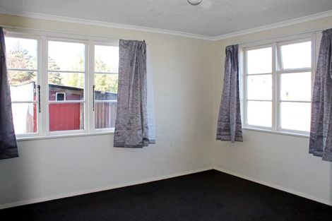 Photo of property in 135 Rangiora Avenue, Roslyn, Palmerston North, 4414