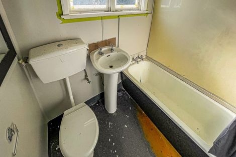 Photo of property in 33 Matatiro Street, Titahi Bay, Porirua, 5022