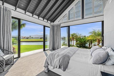 Photo of property in 3 Kuaka Grove, One Tree Point, 0118