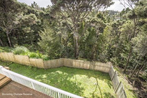 Photo of property in 7 Mosman Place, Chatswood, Auckland, 0626