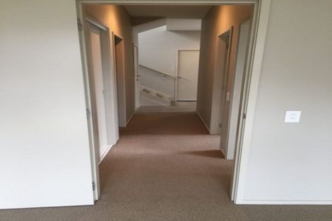 Photo of property in 23 Tamworth Crescent, Newlands, Wellington, 6037