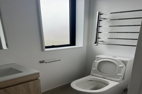 Photo of property in 9/233 Great North Road, Henderson, Auckland, 0612