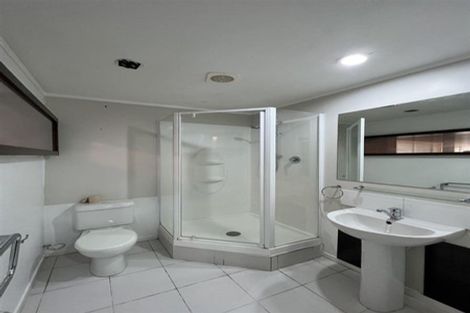 Photo of property in 35 Widmore Drive, Massey, Auckland, 0614