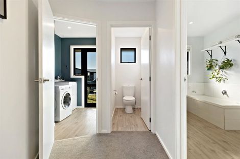 Photo of property in 60 Sherwin Avenue, Albert Town, Wanaka, 9305