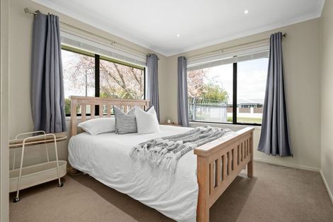 Photo of property in 2 Lavenham Place, Rototuna North, Hamilton, 3210