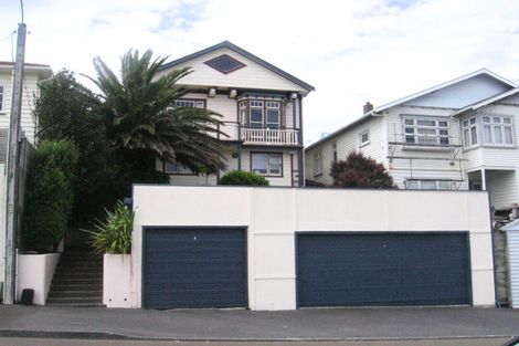 Photo of property in 76 Northland Road, Northland, Wellington, 6012