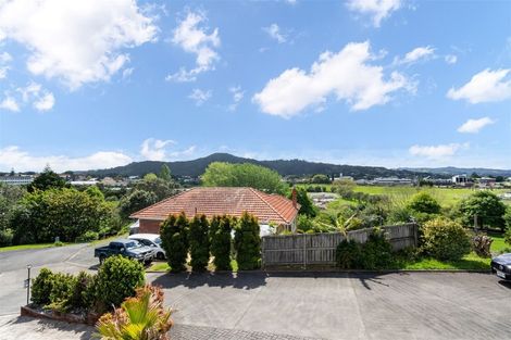 Photo of property in 2/266 Western Hills Drive, Avenues, Whangarei, 0110