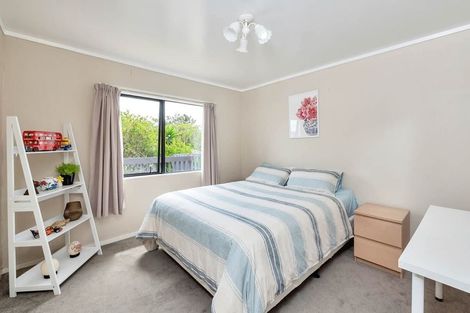 Photo of property in 118 Glen Road, Ranui, Auckland, 0612