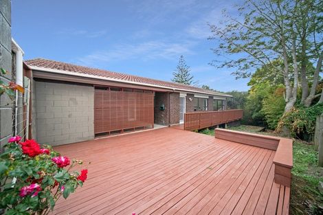 Photo of property in 230c Pakuranga Road, Pakuranga Heights, Auckland, 2010