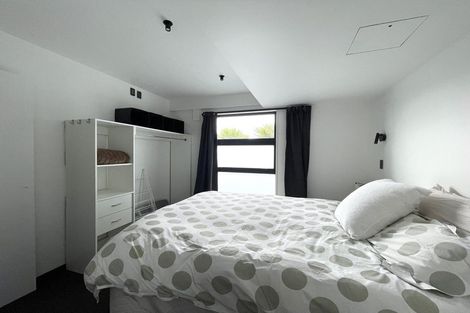 Photo of property in 92a Khandallah Road, Khandallah, Wellington, 6035