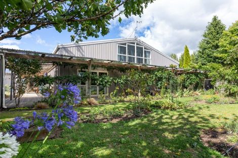 Photo of property in 27 Robertshawe Crescent, Dannevirke, 4930