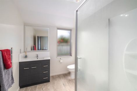 Photo of property in 14 Sweet Waters Place, Woolston, Christchurch, 8023