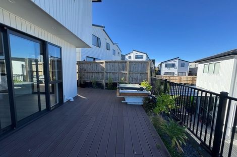 Photo of property in 22 Pohewa Road, Silverdale, 0932