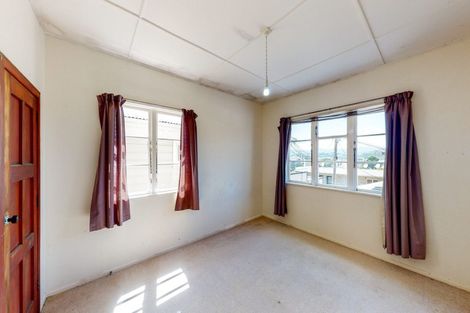 Photo of property in 11b Upper Lewisville Terrace, Thorndon, Wellington, 6011