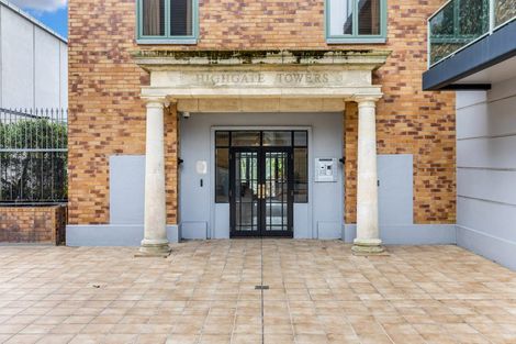 Photo of property in Highgate Towers, 5e/8 Howe Street, Freemans Bay, Auckland, 1011