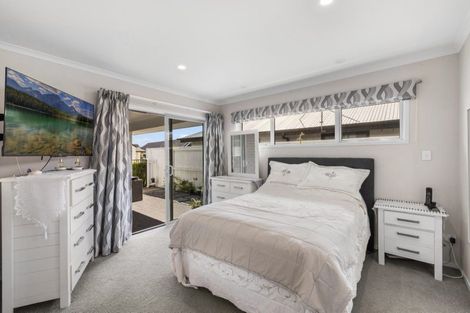 Photo of property in 70 Awataha Crescent, Pyes Pa, Tauranga, 3110