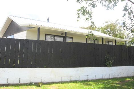 Photo of property in 1/27 Tairere Crescent, Rosehill, Papakura, 2113