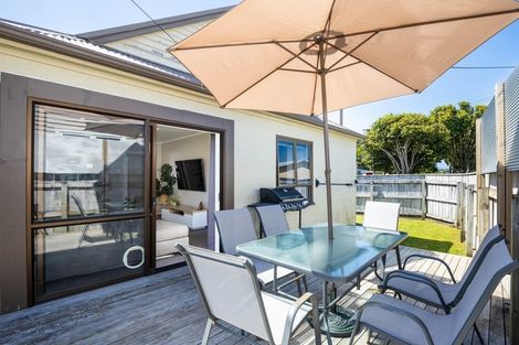 Photo of property in 8 Chard Street, Westown, New Plymouth, 4310