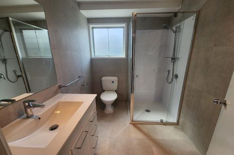 Photo of property in 22 Parrs Cross Road, Henderson, Auckland, 0612