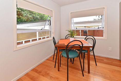 Photo of property in 12 Barnard Place, Manurewa East, Auckland, 2102