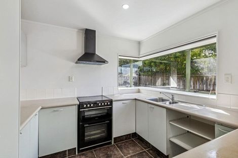 Photo of property in 21 Settlers Cove, Weymouth, Auckland, 2103