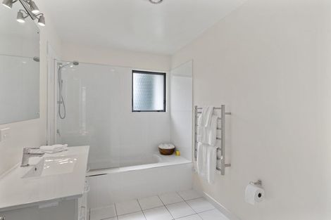 Photo of property in 63 Chesterfield Mews, Russley, Christchurch, 8042