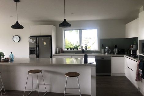 Photo of property in 15 Beacon Avenue, Campbells Bay, Auckland, 0630