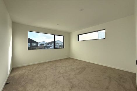 Photo of property in 43 Evergreen Parade, Rosehill, Papakura, 2113