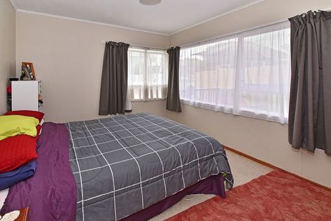 Photo of property in 12 Barnard Place, Manurewa East, Auckland, 2102