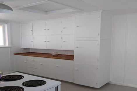 Photo of property in 9 Temuera Street, Otaki, 5512