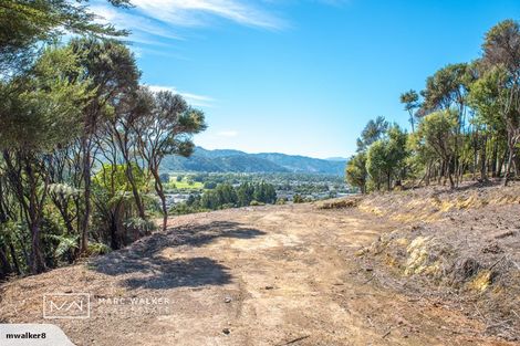 Photo of property in 42 Sylvan Way, Silverstream, Upper Hutt, 5019