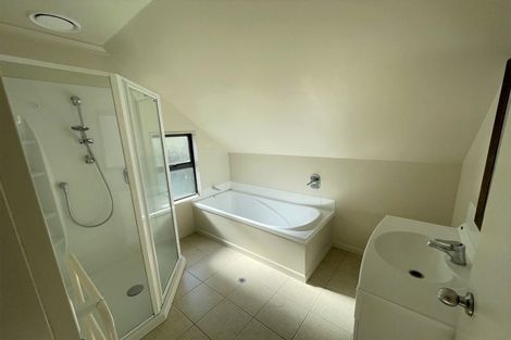 Photo of property in 30a Domanski Crescent, Owhiro Bay, Wellington, 6023