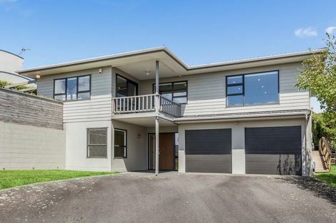 Photo of property in 5 The Top Gallant, Whitby, Porirua, 5024