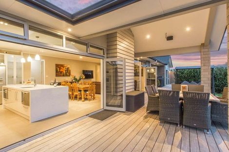 Photo of property in 26 Moore Street, Hillcrest, Auckland, 0627