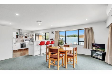 Photo of property in 6 Mclean Place, Woodend, 7610