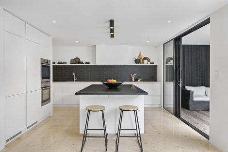 Photo of property in 14a Stanley Point Road, Stanley Point, Auckland, 0624