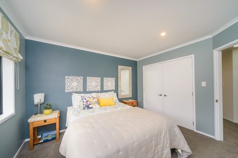 Photo of property in 14 Tennyson Avenue, Kelvin Grove, Palmerston North, 4414