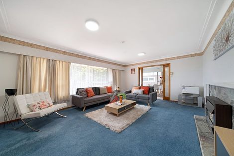 Photo of property in 60 Hillsborough Road, Hillsborough, Auckland, 1042