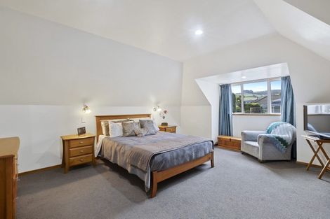 Photo of property in 16 Ribbonwood Close, Normanby, Dunedin, 9010