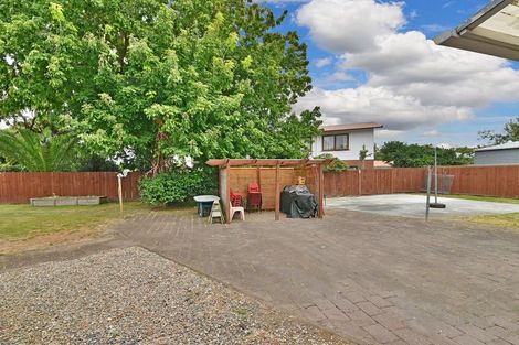 Photo of property in 12 Barnard Place, Manurewa East, Auckland, 2102
