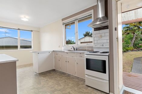 Photo of property in 14 Lynwood Place, Brookfield, Tauranga, 3110