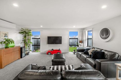 Photo of property in 125 Prestons Park Drive, Marshland, Christchurch, 8083