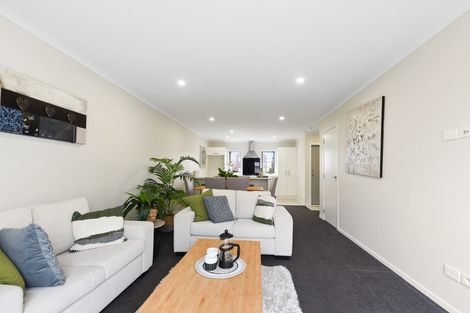 Photo of property in 16 Anna Jean Crescent, Flagstaff, Hamilton, 3210