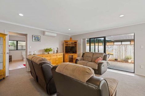 Photo of property in 9b Owens Road, Waiuku, 2123