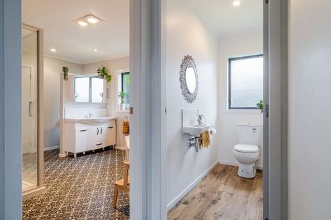 Photo of property in 7 Pegasus Place, Kelvin Grove, Palmerston North, 4414