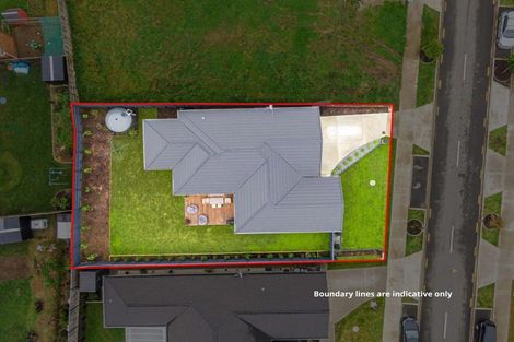 Photo of property in 8 Tahuna Minhinnick Drive, Glenbrook, Waiuku, 2681