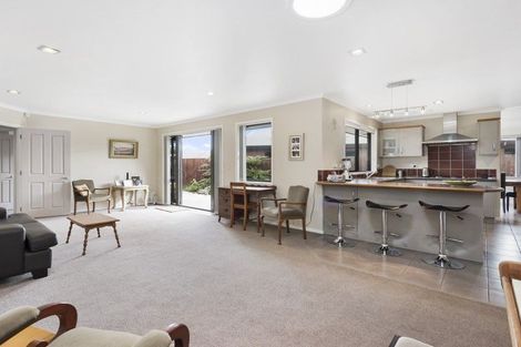 Photo of property in 10 Wiltshire Drive, Huntington, Hamilton, 3210