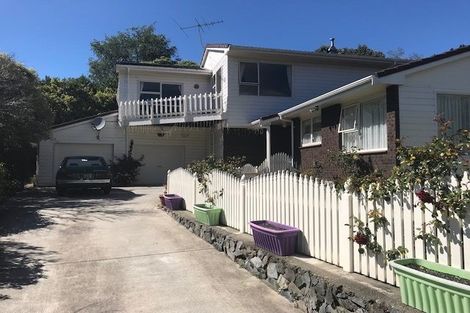 Photo of property in 2 Sorrento Way, Silverstream, Upper Hutt, 5019